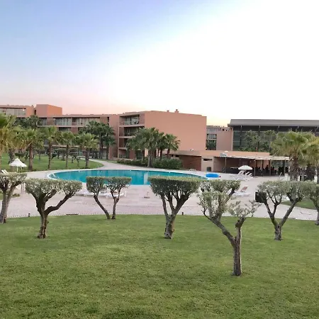 Apartamento T-3 Salgados Vista Piscina * Guia (Faro)